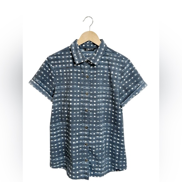 The North Face Women’s Chambray Blue Patterned Button-Up Shirt Size Large - Picture 1 of 6